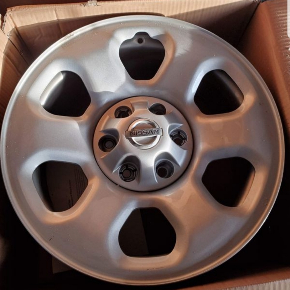2018 Nissan titan 4 rims Brand new 200$ for all 4